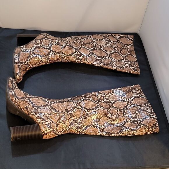 A NEW. DAY SNAKE PRINT  KNEE-HIGH WOMEN'S BOOT - Picture 10 of 16